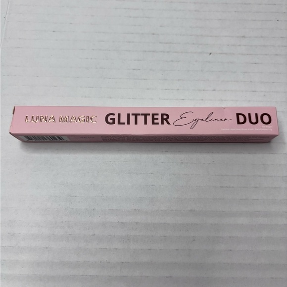 LUNA MAGIC Silver Glitter Eyeliner Duo - Picture 1 of 6